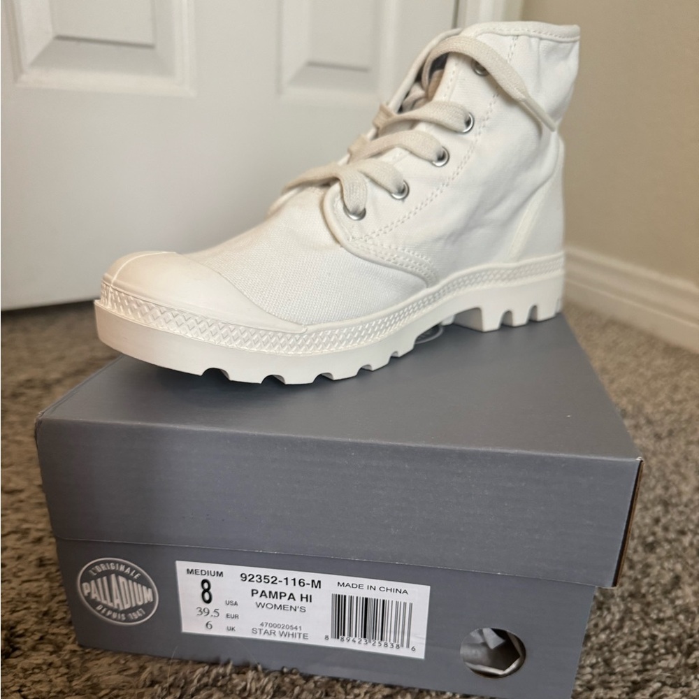 Brand New Palladium PAMPI HI White Canvas Boots